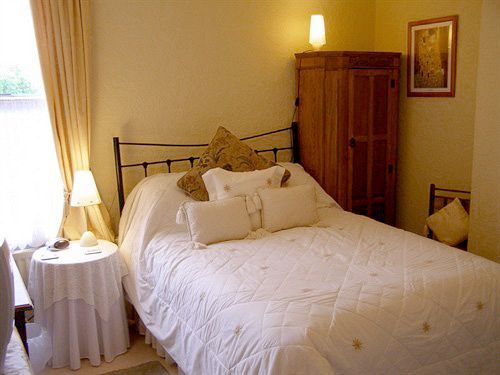 Anton Bed & Breakfast